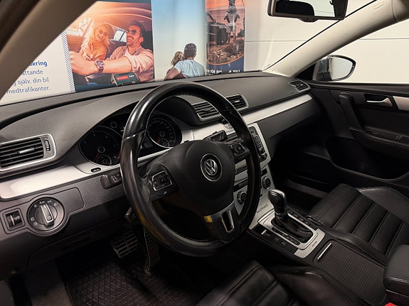 Volkswagen Passat Alltrack 20 of 30