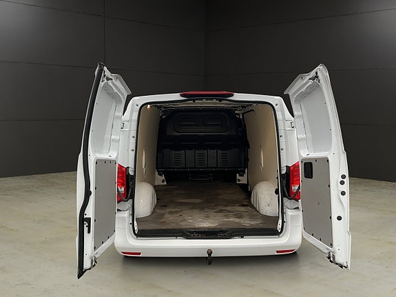 Mercedes-Benz Vito 110 12 of 30
