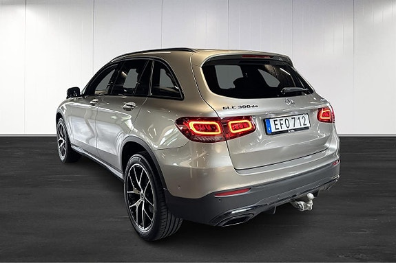 Mercedes-Benz GLC300 de 3 of 5