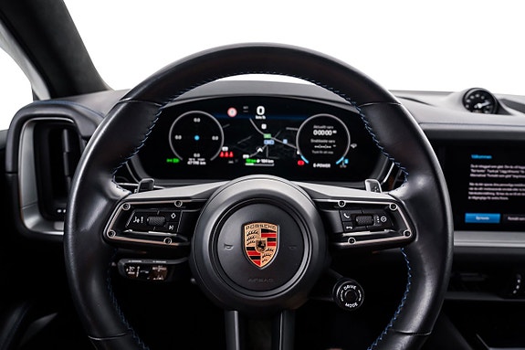 Porsche Cayenne 18 of 30