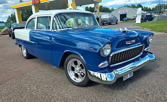 Chevrolet 210 7 of 19