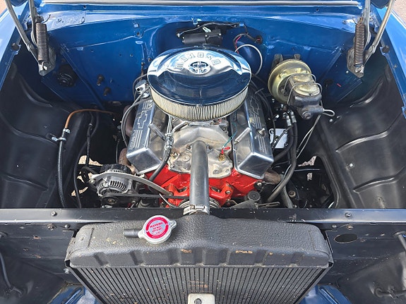 Chevrolet 210 9 of 19