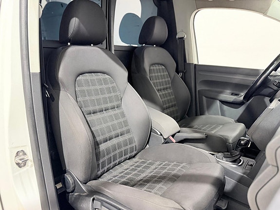 Volkswagen Caddy Maxi 20 of 20