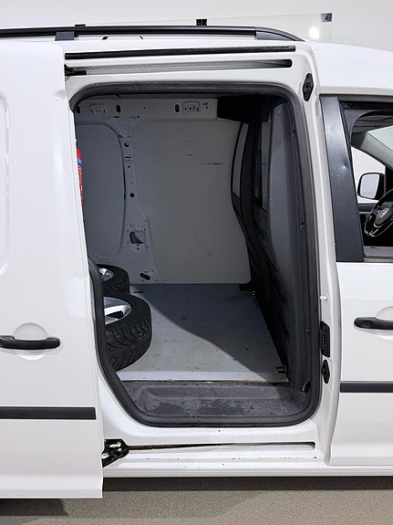 Volkswagen Caddy Maxi 17 of 20