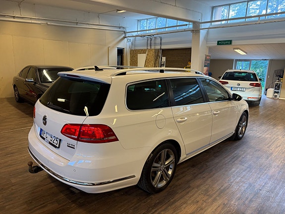 Volkswagen Passat 3 of 5