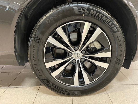 Volvo XC60 5 of 5