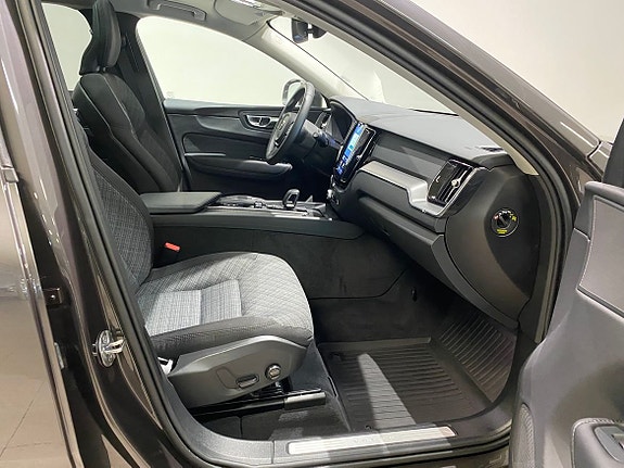 Volvo XC60 4 of 5