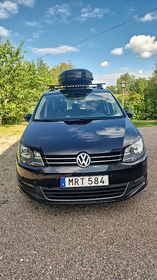 Volkswagen Sharan 3 of 9