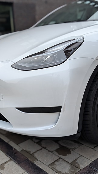 Tesla Model Y 11 of 11