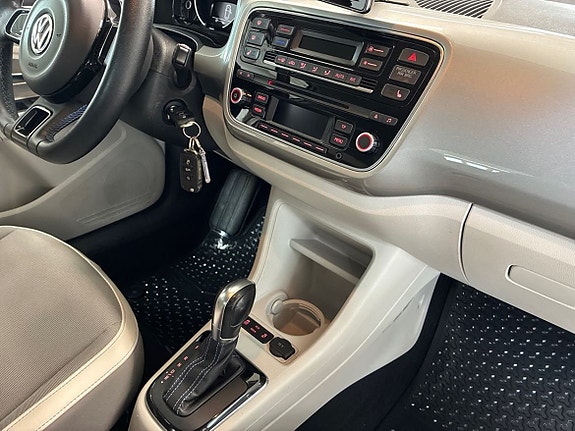 Volkswagen e-Up! 14 of 21