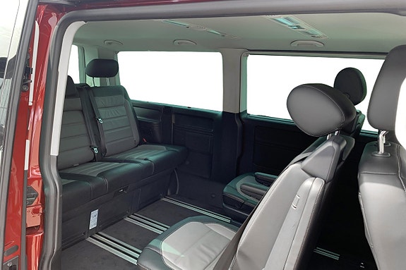 Volkswagen Multivan 11 of 14