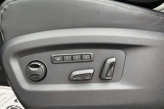 Volkswagen Multivan 14 of 14
