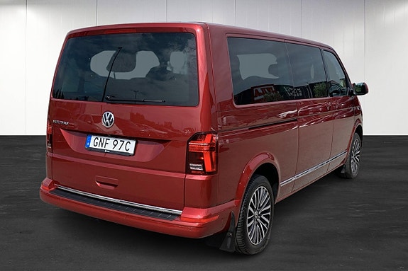 Volkswagen Multivan 4 of 14