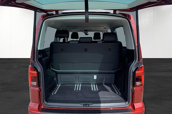 Volkswagen Multivan 13 of 14