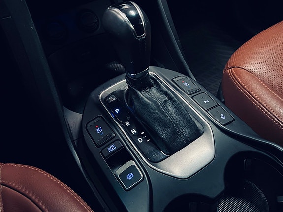Hyundai Grand Santa Fe 22 of 27