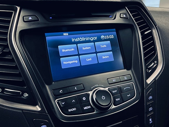 Hyundai Grand Santa Fe 21 of 27