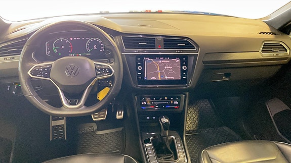 Volkswagen Tiguan 10 of 13
