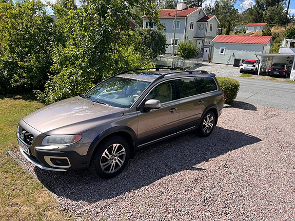 Volvo XC70 9 of 16