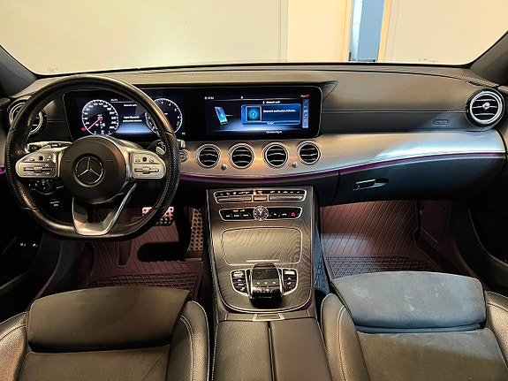 Mercedes-Benz E300 de 6 of 25
