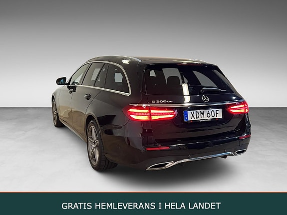 Mercedes-Benz E300 de 4 of 25