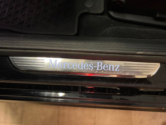 Mercedes-Benz E300 de 24 of 25