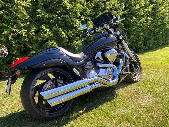 Suzuki Vzr 1800 3 of 4