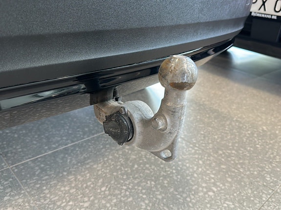 Volvo XC40 15 of 16