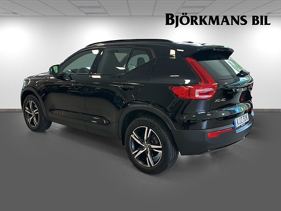 Volvo XC40 6 of 16