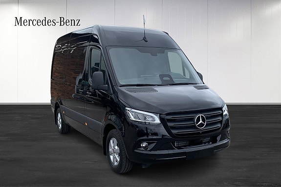 Mercedes-Benz Sprinter 319 2 of 16
