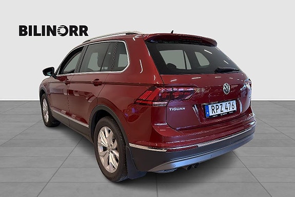 Volkswagen Tiguan 4 of 5
