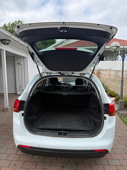 Kia Ceed 9 of 9