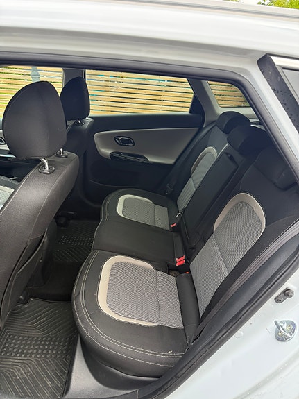 Kia Ceed 7 of 9