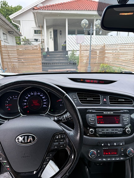 Kia Ceed 5 of 9
