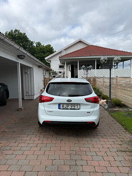 Kia Ceed 3 of 9