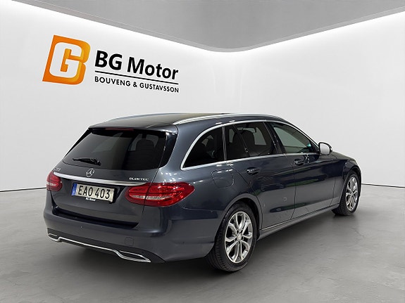 Mercedes-Benz C220 4 of 20