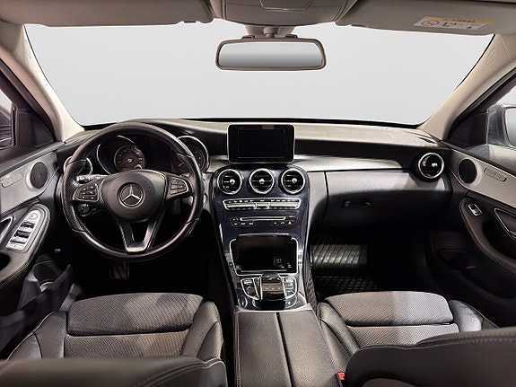 Mercedes-Benz C220 12 of 20