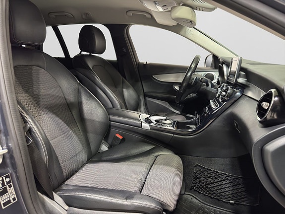 Mercedes-Benz C220 9 of 20