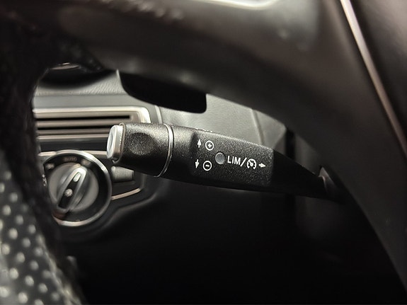Mercedes-Benz C220 18 of 20