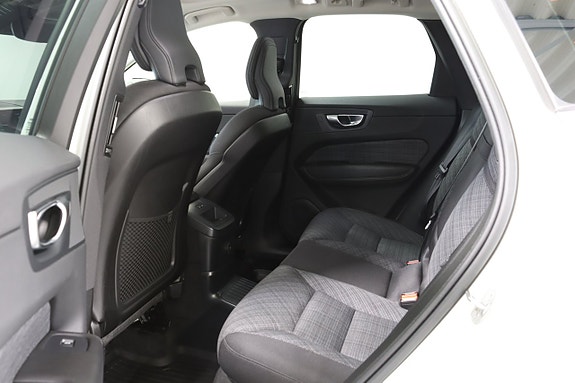 Volvo XC60 9 of 14
