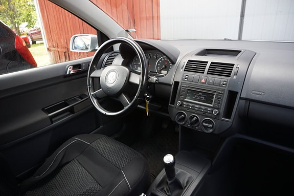Volkswagen Polo 5 of 7