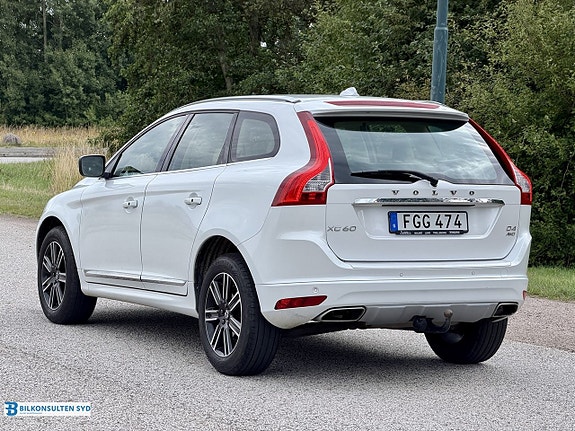 Volvo XC60 14 of 16