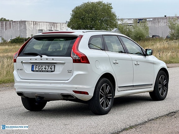 Volvo XC60 16 of 16