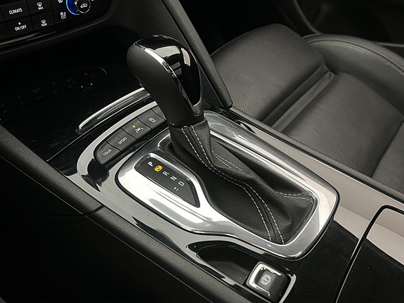 Opel Insignia 24 of 30