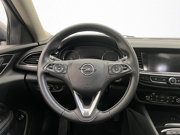 Opel Insignia 13 of 30