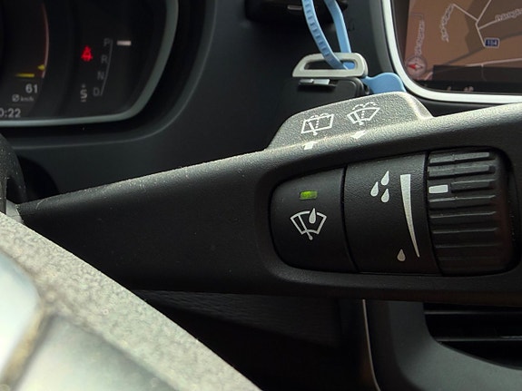 Volvo V40 16 of 24
