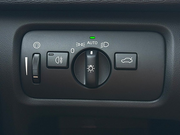 Volvo V40 24 of 24
