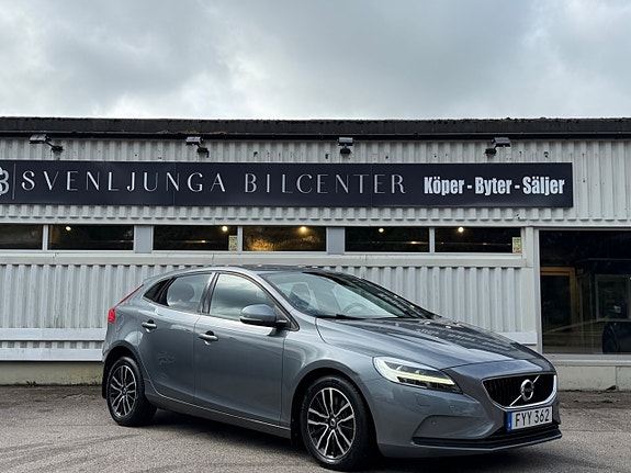 Volvo V40 2 of 24