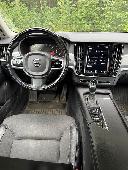 Volvo V90 7 of 9