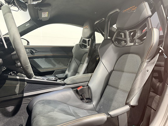 Porsche 911 GT3 RS 28 of 30