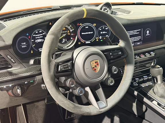 Porsche 911 GT3 RS 27 of 30